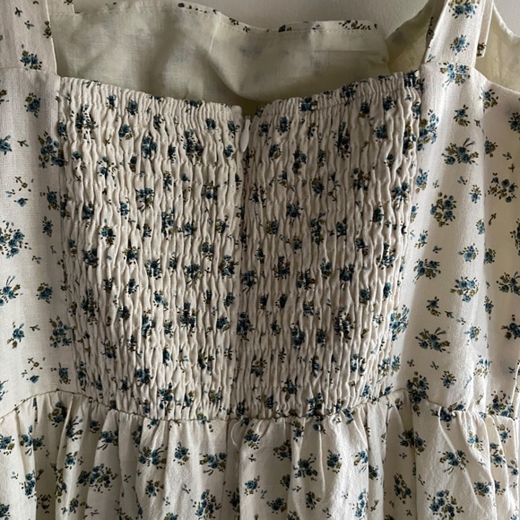 Neuflora Henrietta Dress - Picture 6 of 7